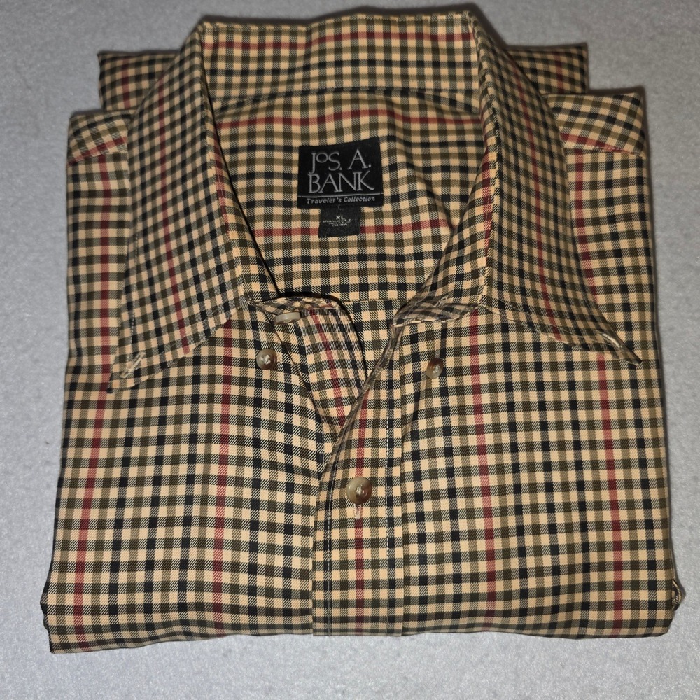 Jos A Bank Travelers Collection Mens XL Button Down Shirt Plaid Cotton Multi